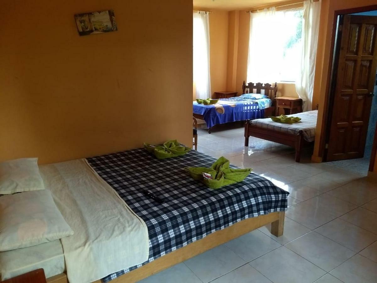 Hostal Tena Naui Exteriör bild